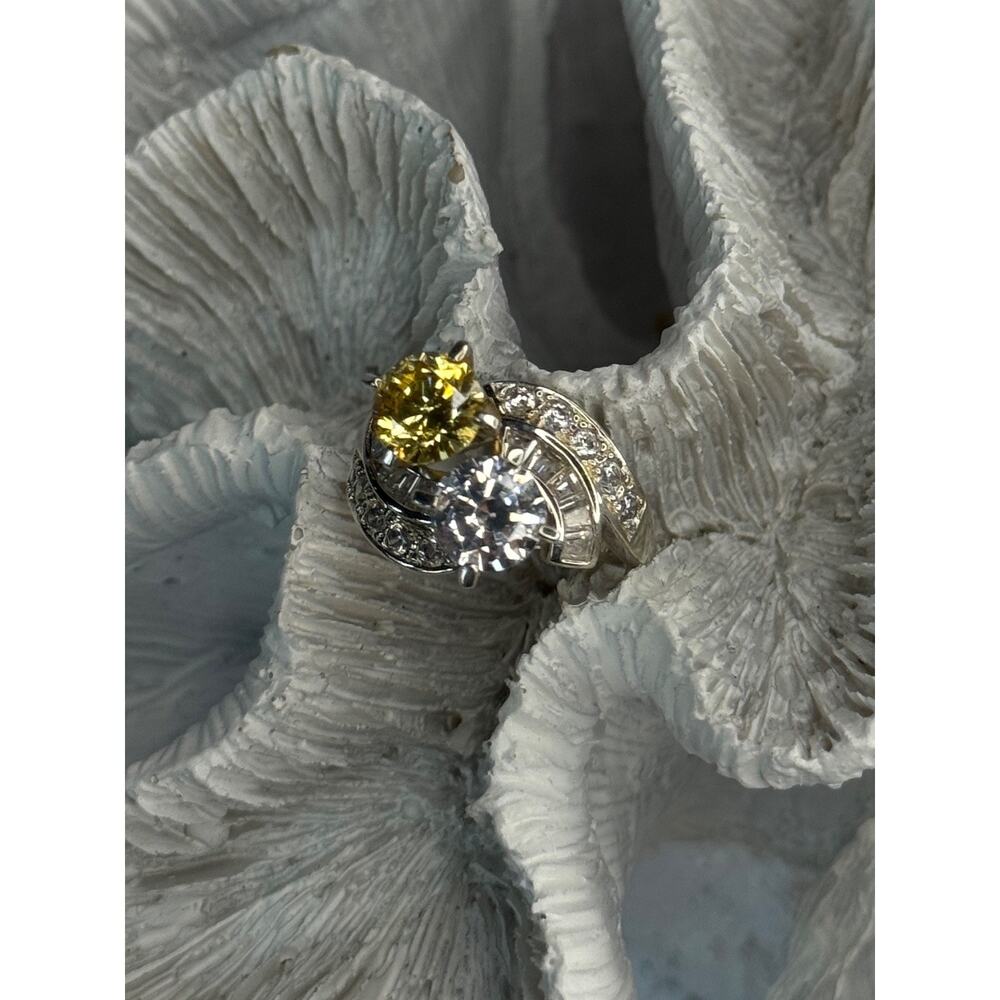 925 Sterling Silver Yellow & White Cz Ring Size 6 - Picture 3 of 12